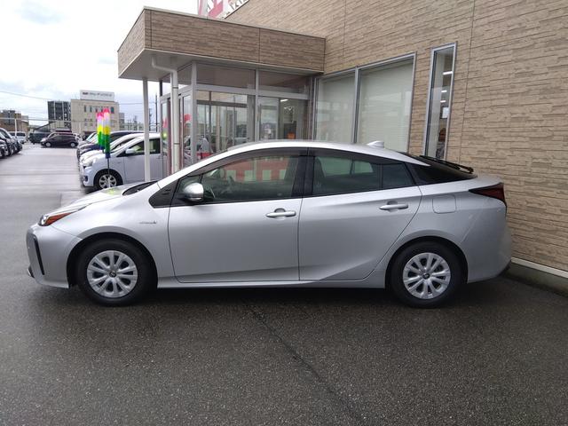 プリウス SR8/7車検有 走行4万1千 トヨタセーフティ 試乗OK R8/7車検有 走行4万1千 トヨタセーフティセンス コーナーソナー メモリーナビ フルセグTV バックカメラ ETC 前後ドライブレコーダー レーダークルーズ 純正アルミ LED ワンオーナー(65枚目)