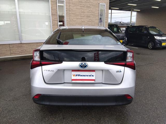 プリウス SR8/7車検有 走行4万1千 トヨタセーフティ 試乗OK R8/7車検有 走行4万1千 トヨタセーフティセンス コーナーソナー メモリーナビ フルセグTV バックカメラ ETC 前後ドライブレコーダー レーダークルーズ 純正アルミ LED ワンオーナー(68枚目)