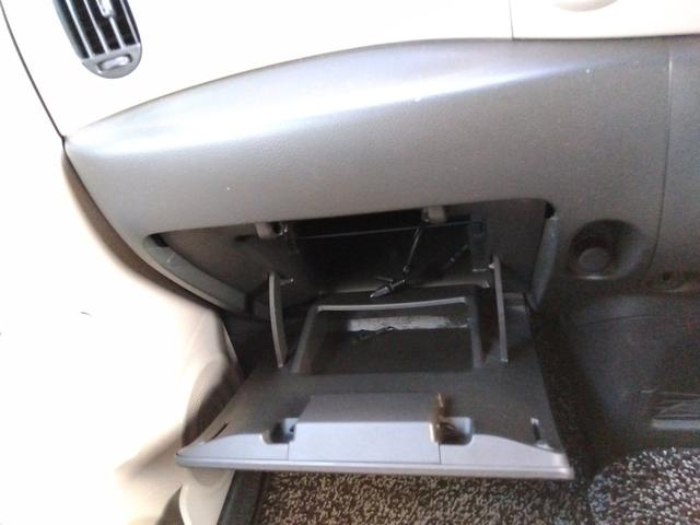 キューブ １５Ｘ　Ｖセレクション　禁煙　車検２年付　ナビＴＶ　試乗ＯＫ　禁煙車　車検２年付　純正ＳＤナビ　フルセグＴＶ　バックカメラ　Ｂｌｕｅｔｏｏｔｈ　ヴィンテージキャメルインテリア　スマートキーｘ２　プッシュスタート　当店買取車両　走行７．９万ＫＭ　店内試乗ＯＫ（29枚目）