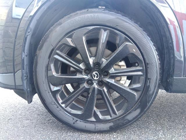 ＣＸ－６０ ＸＤ－ハイブリッド　プレミアムスポーツ　アップルカープレイ　フルセグ　ＢＴ　全方位カメラ　コーナーソナー　前席本革エアコンシート　ＬＥＤライト　ＢＯＳＳサウンド　純正２０ＡＷ　サンルーフ　パワーテールゲート　クルコン　スマートキー×２（21枚目）