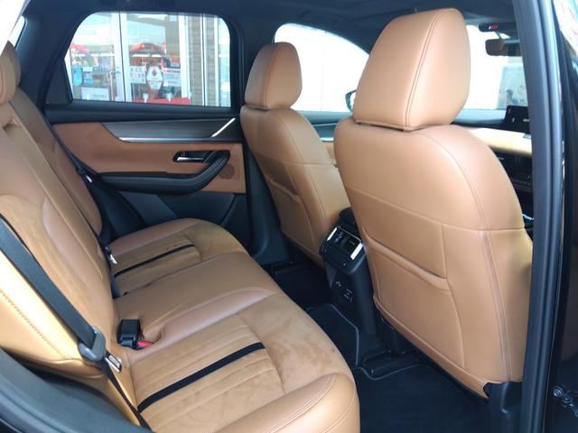 ＣＸ－６０ ＸＤ－ハイブリッド　プレミアムスポーツ　アップルカープレイ　フルセグ　ＢＴ　全方位カメラ　コーナーソナー　前席本革エアコンシート　ＬＥＤライト　ＢＯＳＳサウンド　純正２０ＡＷ　サンルーフ　パワーテールゲート　クルコン　スマートキー×２（59枚目）