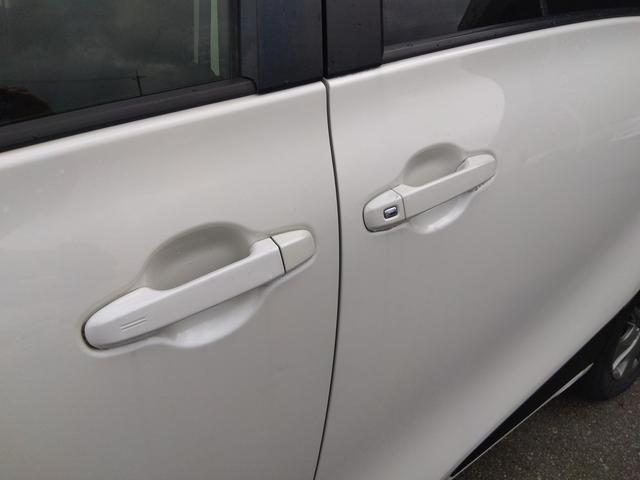 シエンタ ハイブリッド　ファンベースＧ　ＳＤナビ　フルセグ　ＢＴ　ＤＶＤ再　パノラミックビュー　ＥＴＣ　スマートキー　プッシュスタート　Ｗパワスラ　ＬＥＤライト　トヨタセーフティーセンス　コーナーソナー　ドラレコ　ウインカーミラー（8枚目）