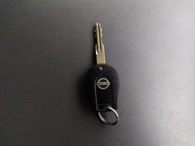 NV350キャラバンバン ロングDXターボ4WD ディーゼル 純正SDナビ 試乗OK 4WD ディーゼルターボ グリルガード付 純正SDナビ フルセグTV バックカメラ ETC ジオランダータイヤ フォグランプ キーレス 電格ミラー 純正バイザー 純正マット リアワイパー(62枚目)