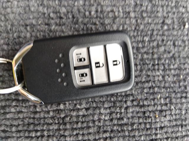 フリード Ｇ・ホンダセンシング★後期モデル★Ｓパッケージ★試乗ＯＫ★　後期★ホンダセンシング★Ｓパッケージ★純正ナビ★フルセグ★Ｂｌｕｅｔｏｏｔｈ★Ｒカメラ★両側パワースライドドア★ビルトインＥＴＣ★ＬＥＤヘッドランプ★アクティブコーナリングライト★アダプティブクルーズ（73枚目）