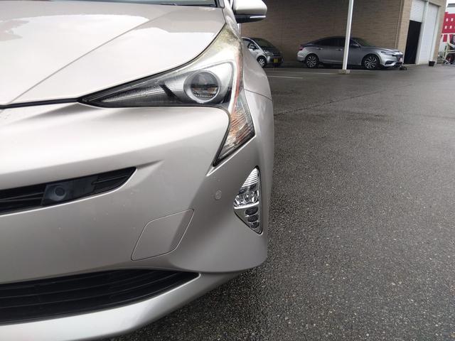 プリウス Ａ　４ＷＤ☆９インチＳＤナビ☆フルセグ☆ＢＴ☆ＤＶＤ再☆トヨタセーフティセンス☆バックカメラ☆ＥＴＣ☆スマートキー☆プッシュスタート☆コーナーソナー☆ＢＳＭ☆ＨＵＤ☆ウインカーミラー☆クルーズコントロール（12枚目）