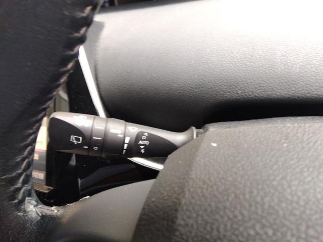 プリウス Ａ　４ＷＤ☆９インチＳＤナビ☆フルセグ☆ＢＴ☆ＤＶＤ再☆トヨタセーフティセンス☆バックカメラ☆ＥＴＣ☆スマートキー☆プッシュスタート☆コーナーソナー☆ＢＳＭ☆ＨＵＤ☆ウインカーミラー☆クルーズコントロール（22枚目）