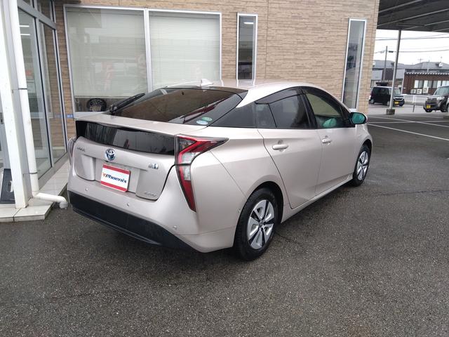 プリウス Ａ　４ＷＤ☆９インチＳＤナビ☆フルセグ☆ＢＴ☆ＤＶＤ再☆トヨタセーフティセンス☆バックカメラ☆ＥＴＣ☆スマートキー☆プッシュスタート☆コーナーソナー☆ＢＳＭ☆ＨＵＤ☆ウインカーミラー☆クルーズコントロール（41枚目）