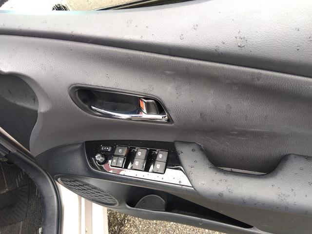プリウス Ａ　４ＷＤ☆９インチＳＤナビ☆フルセグ☆ＢＴ☆ＤＶＤ再☆トヨタセーフティセンス☆バックカメラ☆ＥＴＣ☆スマートキー☆プッシュスタート☆コーナーソナー☆ＢＳＭ☆ＨＵＤ☆ウインカーミラー☆クルーズコントロール（63枚目）