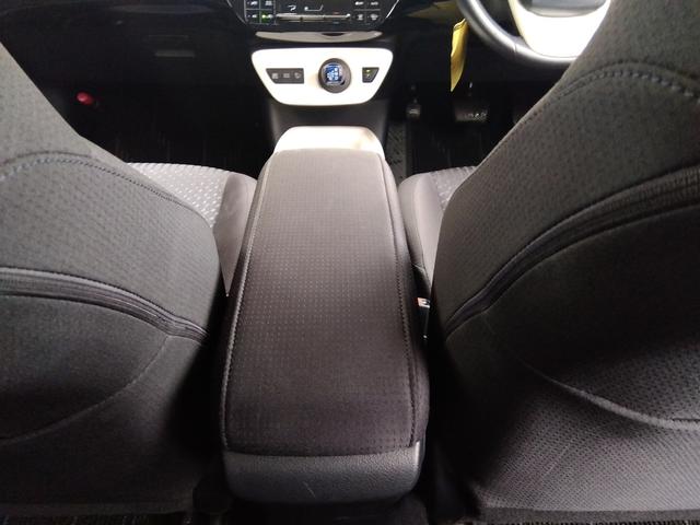 プリウス Ａ　４ＷＤ☆９インチＳＤナビ☆フルセグ☆ＢＴ☆ＤＶＤ再☆トヨタセーフティセンス☆バックカメラ☆ＥＴＣ☆スマートキー☆プッシュスタート☆コーナーソナー☆ＢＳＭ☆ＨＵＤ☆ウインカーミラー☆クルーズコントロール（64枚目）