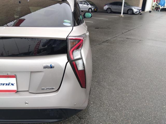 プリウス Ａ　４ＷＤ☆９インチＳＤナビ☆フルセグ☆ＢＴ☆ＤＶＤ再☆トヨタセーフティセンス☆バックカメラ☆ＥＴＣ☆スマートキー☆プッシュスタート☆コーナーソナー☆ＢＳＭ☆ＨＵＤ☆ウインカーミラー☆クルーズコントロール（76枚目）