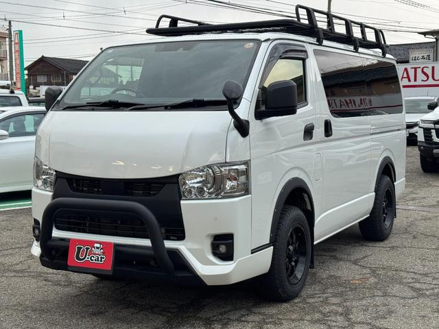 ハイエースバン スーパーGL ダークプライムII 4WD ディーゼル リフトアップ 両側パワースリアドドア バンパーガードオーバーフェンダー チッピング塗装 ベットキット デジタルインナーミラー 全方位モニター プッシュスタート LEDヘッドライト(4枚目)