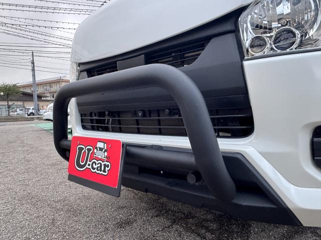 ハイエースバン スーパーGL ダークプライムII 4WD ディーゼル リフトアップ 両側パワースリアドドア バンパーガードオーバーフェンダー チッピング塗装 ベットキット デジタルインナーミラー 全方位モニター プッシュスタート LEDヘッドライト(15枚目)