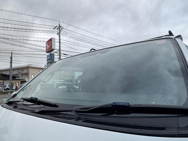 ハイエースバン スーパーGL ダークプライムII 4WD ディーゼル リフトアップ 両側パワースリアドドア バンパーガードオーバーフェンダー チッピング塗装 ベットキット デジタルインナーミラー 全方位モニター プッシュスタート LEDヘッドライト(17枚目)