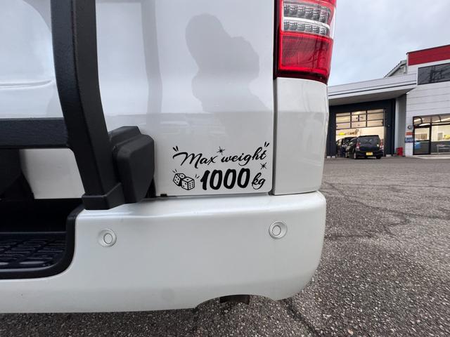 ハイエースバン スーパーGL ダークプライムII 4WD ディーゼル リフトアップ 両側パワースリアドドア バンパーガードオーバーフェンダー チッピング塗装 ベットキット デジタルインナーミラー 全方位モニター プッシュスタート LEDヘッドライト(35枚目)