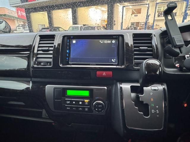 ハイエースバン スーパーGL ダークプライムII 4WD ディーゼル リフトアップ 両側パワースリアドドア バンパーガードオーバーフェンダー チッピング塗装 ベットキット デジタルインナーミラー 全方位モニター プッシュスタート LEDヘッドライト(56枚目)