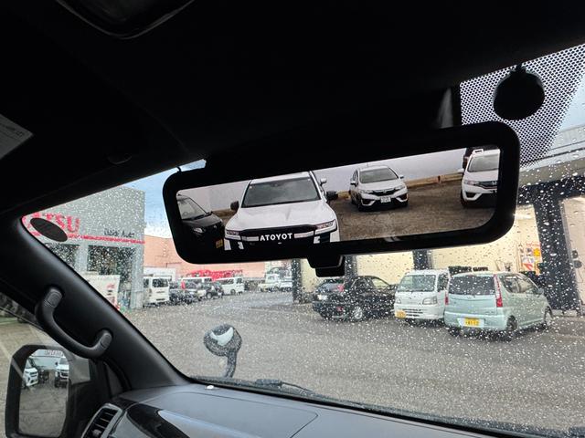 ハイエースバン スーパーGL ダークプライムII 4WD ディーゼル リフトアップ 両側パワースリアドドア バンパーガードオーバーフェンダー チッピング塗装 ベットキット デジタルインナーミラー 全方位モニター プッシュスタート LEDヘッドライト(58枚目)