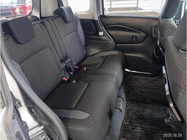 ソリオバンディット ハイブリッドMV 4WD 全方位モニター付メモリーナビ装着車 フルセグ デュアルカメラブレーキサポート 運転席・助手席・サイド・カーテンエアバック(10枚目)