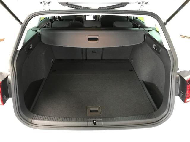 ゴルフヴァリアント TSI コンフォートライン テックエディション 純正9.2インチナビ フルセグTV BT CD DVD SD AUX USB 純正17インチアルミ 衝突軽減ブレーキ 追従クルコン 車線逸脱 バックカメラ ETC オートLEDヘッドライト(14枚目)