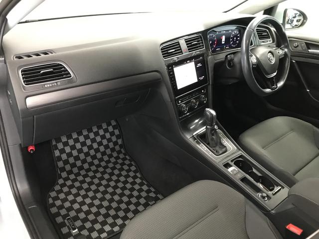 ゴルフヴァリアント TSI コンフォートライン テックエディション 純正9.2インチナビ フルセグTV BT CD DVD SD AUX USB 純正17インチアルミ 衝突軽減ブレーキ 追従クルコン 車線逸脱 バックカメラ ETC オートLEDヘッドライト(15枚目)