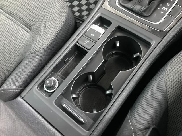 ゴルフヴァリアント TSI コンフォートライン テックエディション 純正9.2インチナビ フルセグTV BT CD DVD SD AUX USB 純正17インチアルミ 衝突軽減ブレーキ 追従クルコン 車線逸脱 バックカメラ ETC オートLEDヘッドライト(19枚目)