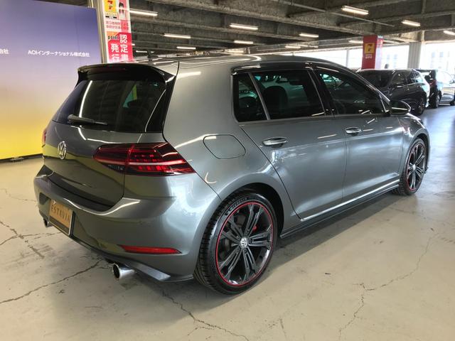 ゴルフＧＴＩ ダイナミック　レザーＰＫＧ（レザーシート／パワーシート／シートヒーター）純正９インチナビ　フルセグＴＶ　Ｂカメラ　ＣＤ　ＤＶＤ　ＢＴオーディオ　ＵＳＢ　アップルカープレイ　追従クルコン　純正１８ＡＷ　ＥＴＣ（7枚目）