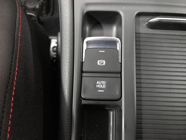 ゴルフＧＴＩ ダイナミック　レザーＰＫＧ（レザーシート／パワーシート／シートヒーター）純正９インチナビ　フルセグＴＶ　Ｂカメラ　ＣＤ　ＤＶＤ　ＢＴオーディオ　ＵＳＢ　アップルカープレイ　追従クルコン　純正１８ＡＷ　ＥＴＣ（25枚目）