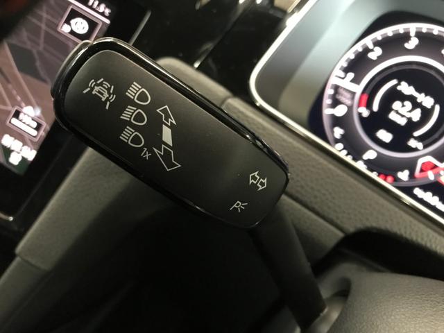 ゴルフＧＴＩ ダイナミック　レザーＰＫＧ（レザーシート／パワーシート／シートヒーター）純正９インチナビ　フルセグＴＶ　Ｂカメラ　ＣＤ　ＤＶＤ　ＢＴオーディオ　ＵＳＢ　アップルカープレイ　追従クルコン　純正１８ＡＷ　ＥＴＣ（30枚目）