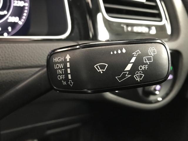 ゴルフＧＴＩ ダイナミック　レザーＰＫＧ（レザーシート／パワーシート／シートヒーター）純正９インチナビ　フルセグＴＶ　Ｂカメラ　ＣＤ　ＤＶＤ　ＢＴオーディオ　ＵＳＢ　アップルカープレイ　追従クルコン　純正１８ＡＷ　ＥＴＣ（31枚目）