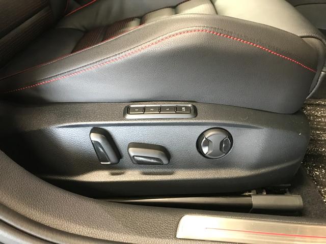 ゴルフＧＴＩ ダイナミック　レザーＰＫＧ（レザーシート／パワーシート／シートヒーター）純正９インチナビ　フルセグＴＶ　Ｂカメラ　ＣＤ　ＤＶＤ　ＢＴオーディオ　ＵＳＢ　アップルカープレイ　追従クルコン　純正１８ＡＷ　ＥＴＣ（36枚目）
