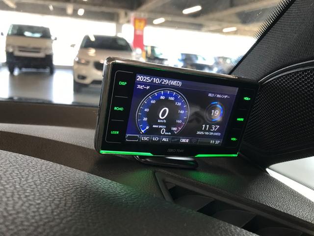 ゴルフＧＴＩ ダイナミック　レザーＰＫＧ（レザーシート／パワーシート／シートヒーター）純正９インチナビ　フルセグＴＶ　Ｂカメラ　ＣＤ　ＤＶＤ　ＢＴオーディオ　ＵＳＢ　アップルカープレイ　追従クルコン　純正１８ＡＷ　ＥＴＣ（39枚目）