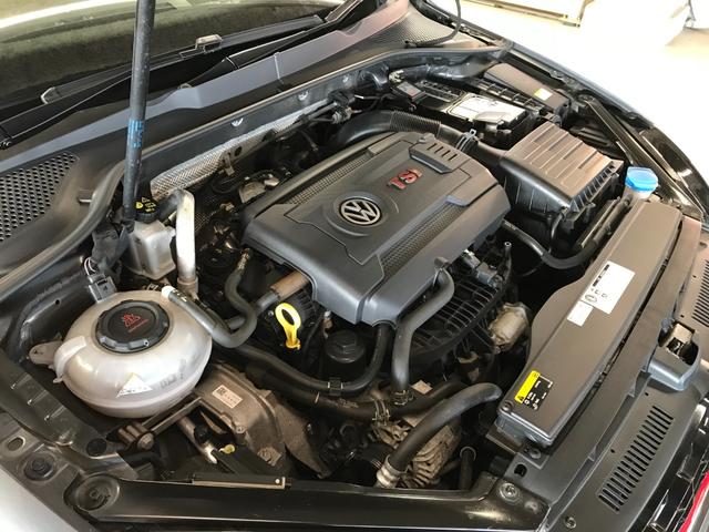 ゴルフＧＴＩ ダイナミック　レザーＰＫＧ（レザーシート／パワーシート／シートヒーター）純正９インチナビ　フルセグＴＶ　Ｂカメラ　ＣＤ　ＤＶＤ　ＢＴオーディオ　ＵＳＢ　アップルカープレイ　追従クルコン　純正１８ＡＷ　ＥＴＣ（59枚目）