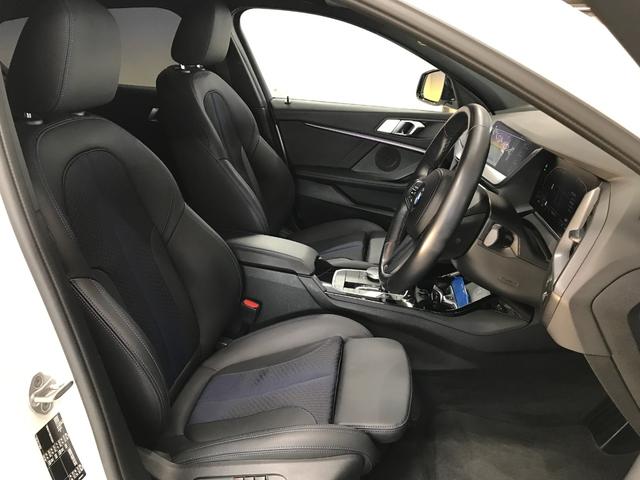 １シリーズ １１８ｄ　Ｍスポーツ　純正１０．２５ＨＤＤナビ　ＵＳＢ　ＢＴ　アップルカープレイ　衝突軽減ブレーキ　追従クルコン　車線逸脱　ブラインドスポット　前後ドラレコ　バックカメラ　パワーシート　ハーフレザーシート　パワーバックドア（13枚目）