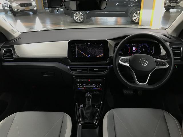 T-クロス TSI スタイル ワンオーナー 9.2インチSSDナビ アップルカープレイ アンドロイドオート 追従クルコン シートヒーター 前後ソナー 置くだけ充電 ハーフレザーシート beatsサウンドシステム(5枚目)