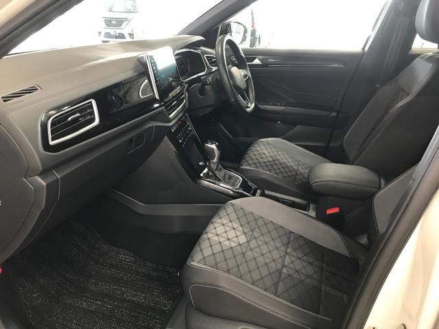 T-ロック TDI Rライン 純正SDナビ フルセグTV アップルカープレイ アンドロイドオート 衝突軽減ブレーキ 追従クルコン レーンキープ 前後ソナー バックカメラ ISTOP ブラインドスポット 前後ドラレコ ETC2.0(18枚目)