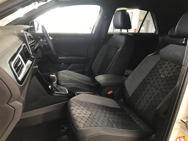 T-ロック TDI Rライン 純正SDナビ フルセグTV アップルカープレイ アンドロイドオート 衝突軽減ブレーキ 追従クルコン レーンキープ 前後ソナー バックカメラ ISTOP ブラインドスポット 前後ドラレコ ETC2.0(19枚目)