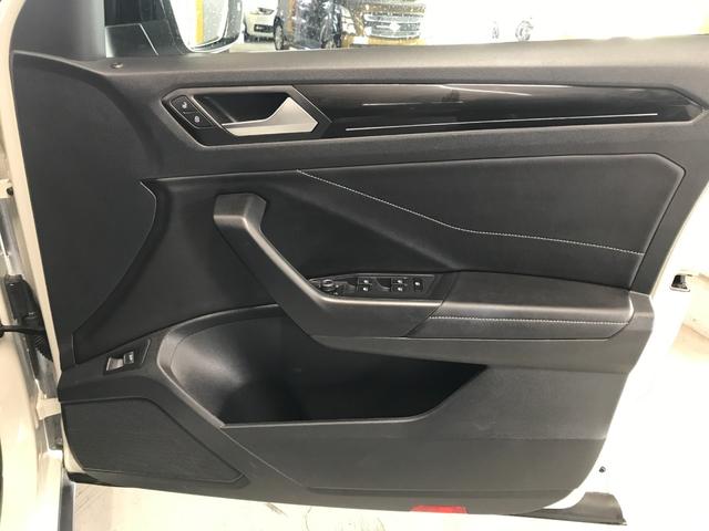 T-ロック TDI Rライン 純正SDナビ フルセグTV アップルカープレイ アンドロイドオート 衝突軽減ブレーキ 追従クルコン レーンキープ 前後ソナー バックカメラ ISTOP ブラインドスポット 前後ドラレコ ETC2.0(45枚目)