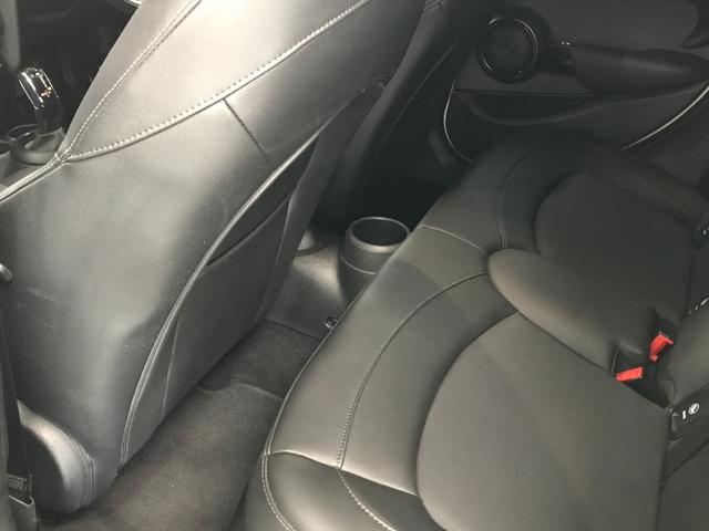 当社の展示車は全車両に車両状態説明書を掲示しております。修復歴の有無は勿論、ドア等の外板の交換歴の有無までも表示☆口頭説明では無く書面にて分かり易く表記案内させて頂いております！