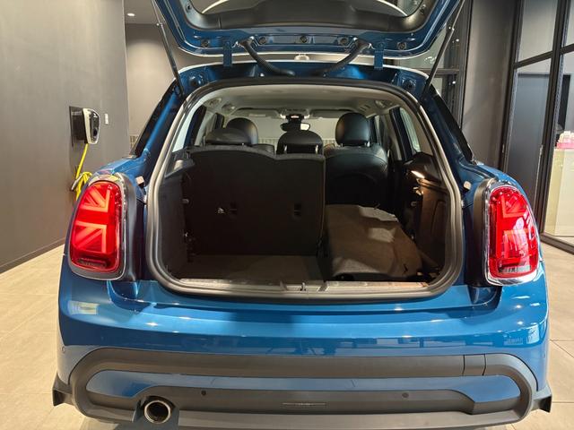 MINI クーパー エッセンシャル・トリム MINI正規ディーラー認定中古車 2年間走行距離無制限保証 5ドア DCT 禁煙車 ワンオーナー(20枚目)