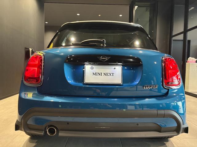 MINI クーパー エッセンシャル・トリム MINI正規ディーラー認定中古車 2年間走行距離無制限保証 5ドア DCT 禁煙車 ワンオーナー(22枚目)
