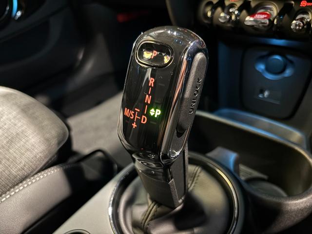 MINI クーパー エッセンシャル・トリム MINI正規ディーラー認定中古車 2年間走行距離無制限保証 5ドア DCT 禁煙車 ワンオーナー(38枚目)