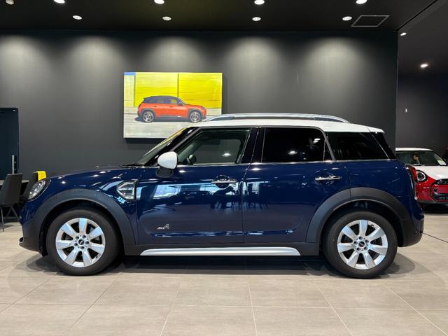 ＭＩＮＩ クーパーＤ　クロスオーバー　オール４　４ＷＤ　ＭＩＮＩ正規ディーラー認定中古車　２年間走行距離無制限保証（5枚目）