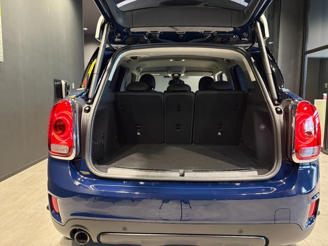 ＭＩＮＩ クーパーＤ　クロスオーバー　オール４　４ＷＤ　ＭＩＮＩ正規ディーラー認定中古車　２年間走行距離無制限保証（16枚目）