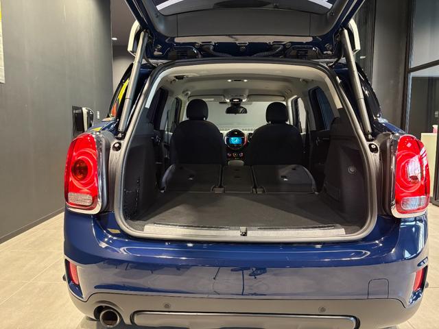 ＭＩＮＩ クーパーＤ　クロスオーバー　オール４　４ＷＤ　ＭＩＮＩ正規ディーラー認定中古車　２年間走行距離無制限保証（18枚目）