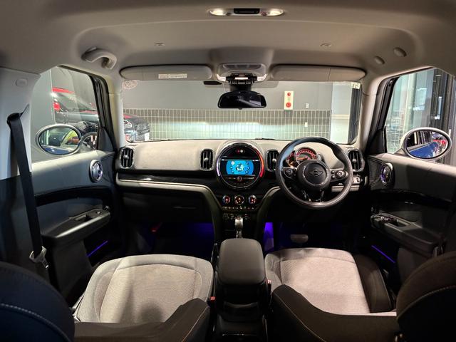 ＭＩＮＩ クーパーＤ　クロスオーバー　オール４　４ＷＤ　ＭＩＮＩ正規ディーラー認定中古車　２年間走行距離無制限保証（19枚目）