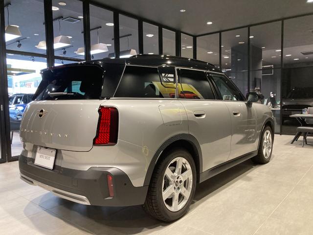 MINI カントリーマンE クラシック・トリム 弊社デモカーUP MINI正規ディーラー認定中古車 2年間走行距離無制限保証(4枚目)
