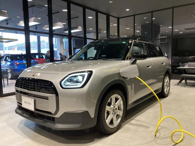 MINI カントリーマンE クラシック・トリム 弊社デモカーUP MINI正規ディーラー認定中古車 2年間走行距離無制限保証(10枚目)