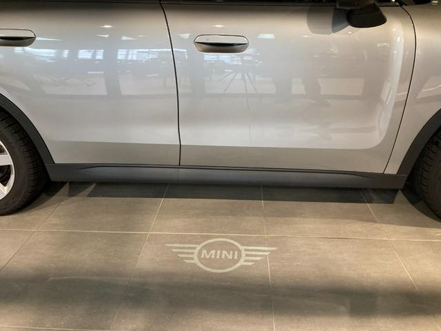 MINI カントリーマンE クラシック・トリム 弊社デモカーUP MINI正規ディーラー認定中古車 2年間走行距離無制限保証(13枚目)
