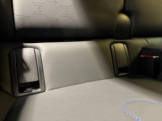 MINI クーパーC クラシック・トリム MINI正規ディーラー認定中古車 2年間走行距離無制限保証 3ドア DCT(29枚目)