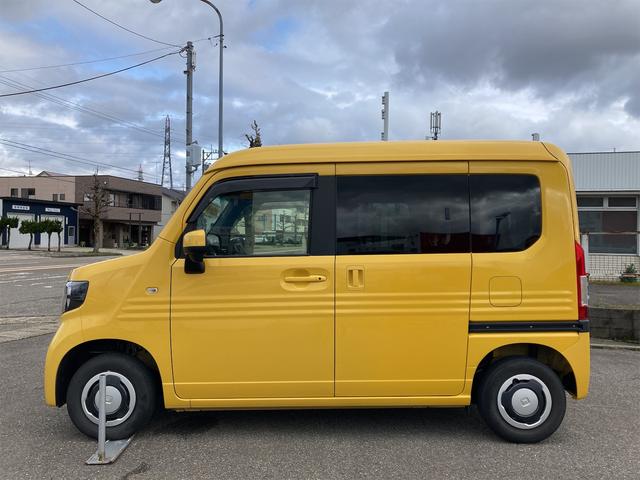 Ｎ－ＶＡＮ＋スタイル ファン・ホンダセンシング　ＥＴＣ　ドライブレコーダー　ワンオーナー　バックカメラ　純正８インチナビ（3枚目）