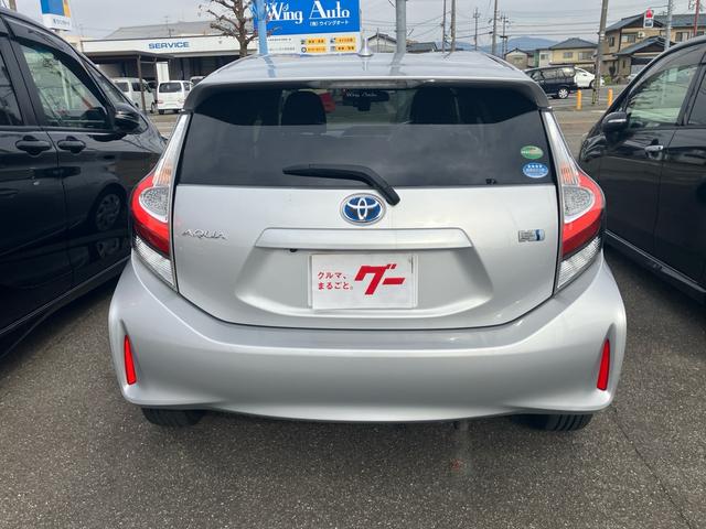 アクア Ｓ　スマートエントリーＰＫＧ　純正メモリーナビ　ワンセグＴＶ　バックカメラ　Ｂｌｕｅｔｏｏｔｈオーディオ　ＥＴＣ　ドライブレコーダー　スマートキー　プッシュスタート　オートエアコン　ハイブリッド（5枚目）
